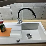 Apartament Bory Apartman, Zart Udvari Parkolas, Met Arena 2,5 Km