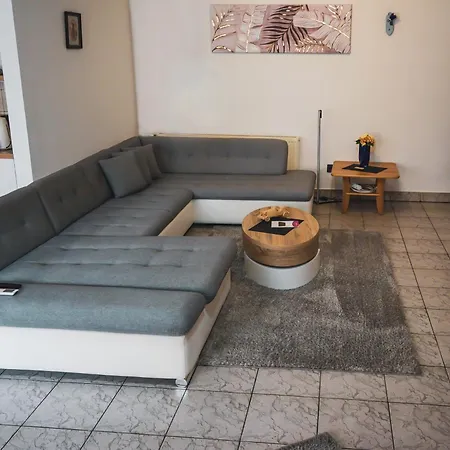 Bory Apartman, Zart Udvari Parkolas Apartman Székesfehérvár