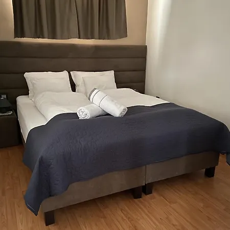 Bory Apartman, Zart Udvari Parkolas Székesfehérvár