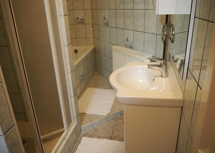 Bory Apartman, Zart Udvari Parkolas, Met Arena 2,5 Km